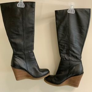 Lucky Brand boots size 6.5 they are used
